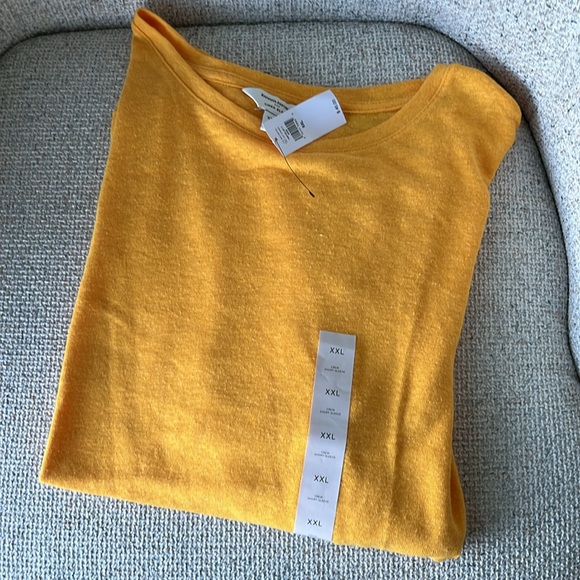 Banana Republic Linen Blend Tee - Picture 1 of 8